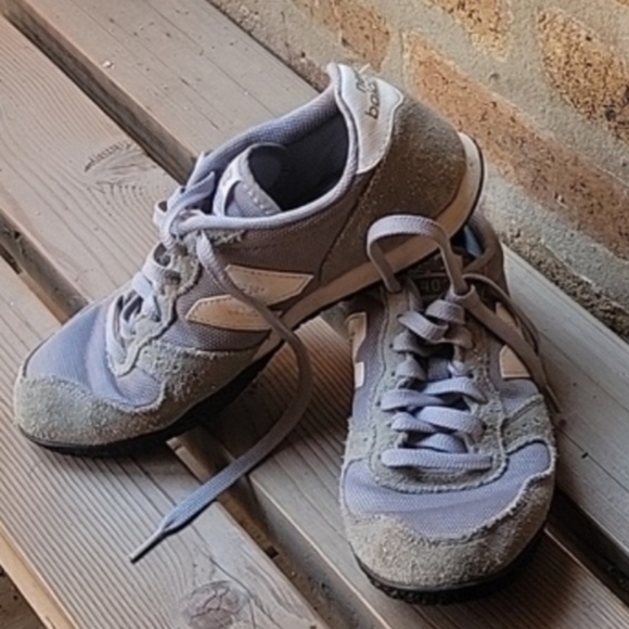 New Balance 402 - Women's 8 B width - WL402GR - Grey - Picture 1 of 9